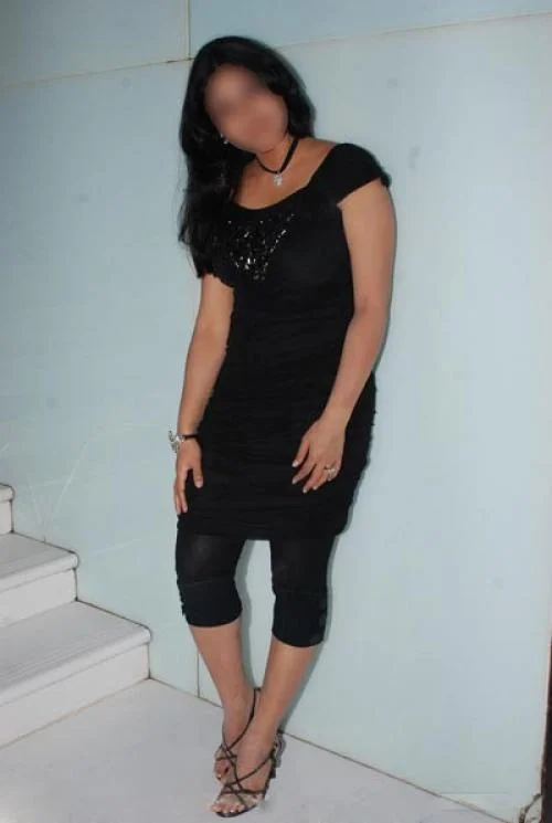 Call Girls Bittan Market